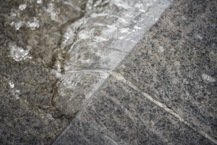 Fuite d'eau sous dalle en Gironde